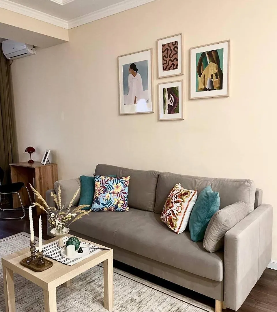 Жк Комфорт, Центр, Рядом Трц Mega По Розыбакиева Apartment Almaty